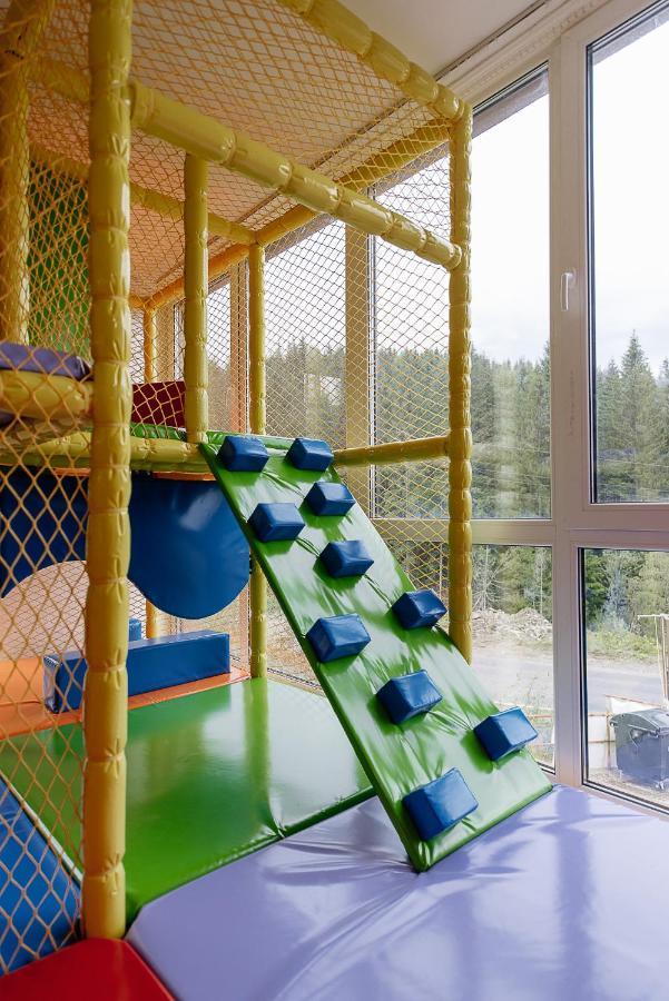 Toga Hotel Yablunytsya Exterior photo